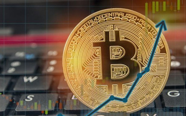 Bitcoin và Ether tiếp tục lập kỉ lục, vàng cao nhất 2 tháng, đô la lao dốc