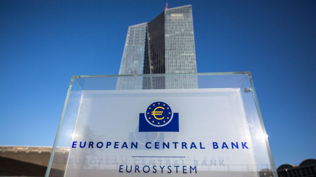 ECB sẽ có đợt tăng lãi suất đầu tiên vào quý IV