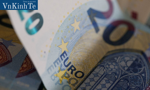 Đồng euro chạm đáy sau quyết định của ECB