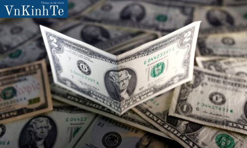 Đồng đô la tăng cao hơn; Fed tỏ ra thận trọng với việc tiếp tục tăng lãi suất