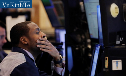 Dow giảm giá khi lợi suất trái phiếu tăng; Chính phủ Mỹ tránh được việc phải đóng cửa