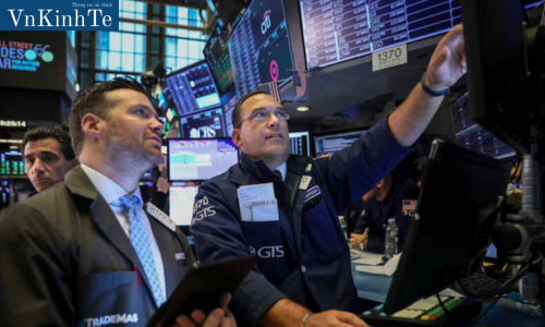 Dow Jones tăng hơn 200 điểm, đứt mạch 3 phiên giảm liên tiếp
